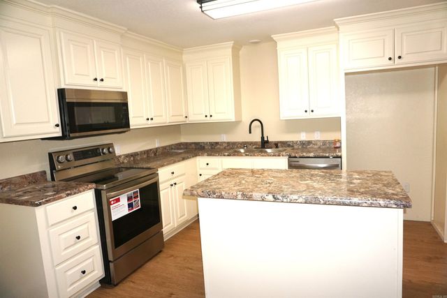 300 Clark ST, Bald Knob, AR 72010