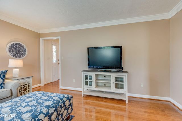 302 Masonic Avenue, Wise, VA 24293