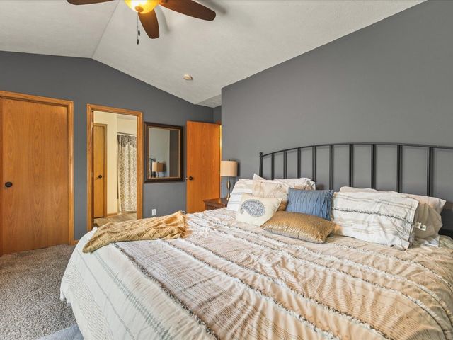 6072 Valhalla Drive, Loves Park, IL 61111