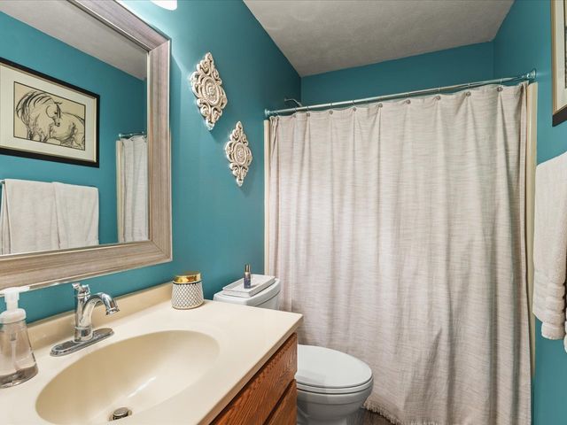 6072 Valhalla Drive, Loves Park, IL 61111