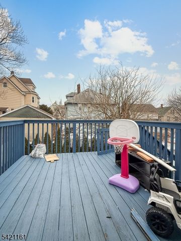 66 Washington Pl, East Rutherford Boro, NJ 07073