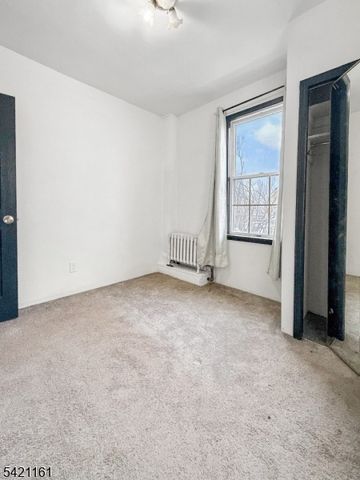 66 Washington Pl, East Rutherford Boro, NJ 07073