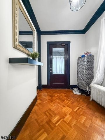 66 Washington Pl, East Rutherford Boro, NJ 07073