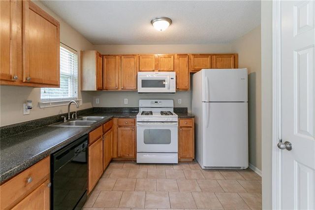 4870 Heather Mill Trace, Snellville, GA 30039
