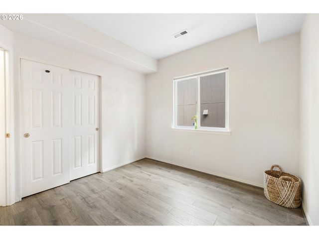 8417 Ne 16TH St, Vancouver, WA 98664