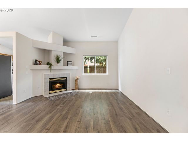 8417 Ne 16TH St, Vancouver, WA 98664