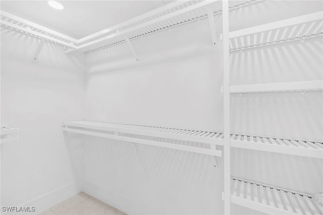 17 Knights Bridge RD, Naples, FL 34112