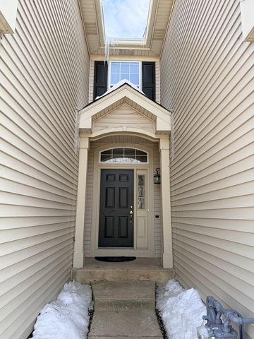 2305 SANDY CREEK Drive, Algonquin, IL 60102