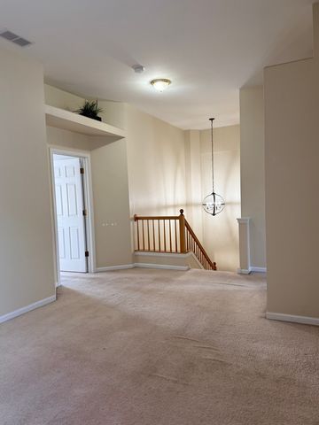 2305 SANDY CREEK Drive, Algonquin, IL 60102