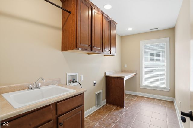 3370 Homestretch Drive, Carmel, IN 46032