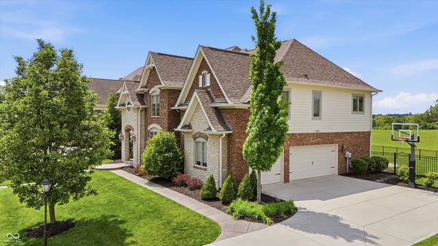 3370 Homestretch Drive, Carmel, IN 46032