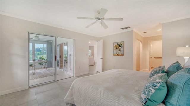 6467 CARRINGTON CIRCLE 43, Sarasota, FL 34238