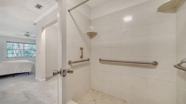 6467 CARRINGTON CIRCLE 43, Sarasota, FL 34238