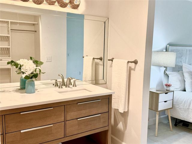 6467 CARRINGTON CIRCLE 43, Sarasota, FL 34238