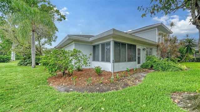 6467 CARRINGTON CIRCLE 43, Sarasota, FL 34238