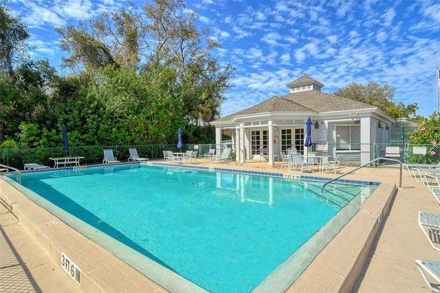 6467 CARRINGTON CIRCLE 43, Sarasota, FL 34238