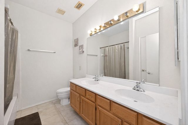 17461 Red Oak Drive 7461, Houston, TX 77090