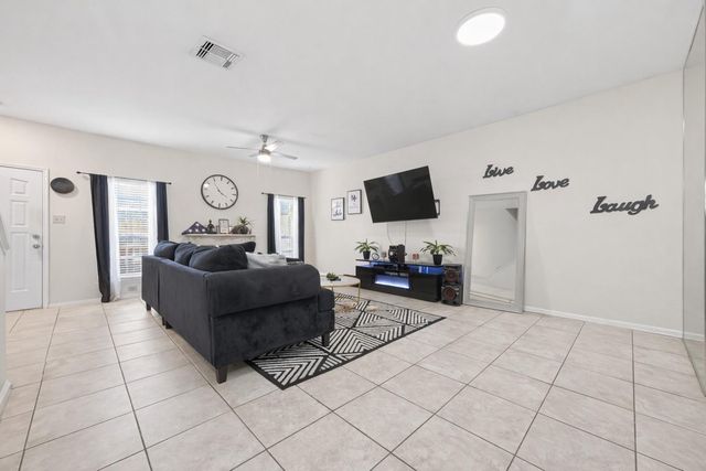 17461 Red Oak Drive 7461, Houston, TX 77090