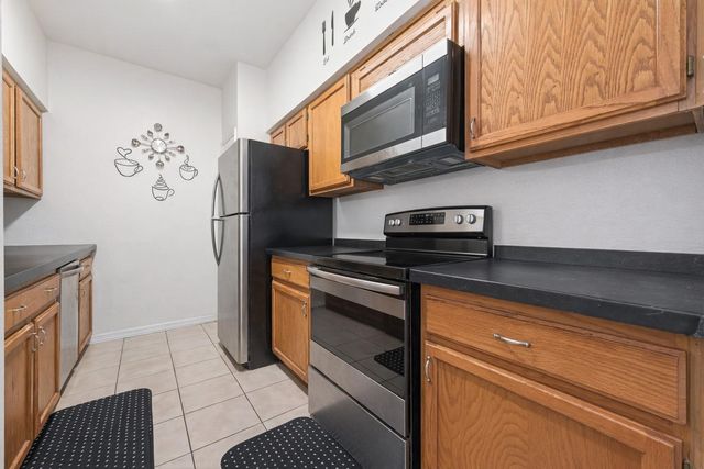 17461 Red Oak Drive 7461, Houston, TX 77090