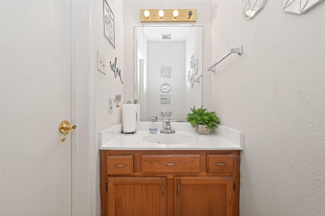 17461 Red Oak Drive 7461, Houston, TX 77090