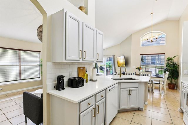 136 ROSSO DRIVE, Davenport, FL 33837