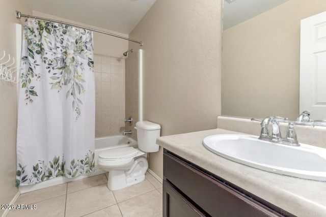 4730 W GELDING Drive, Glendale, AZ 85306
