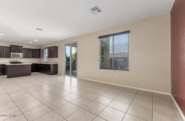 4730 W GELDING Drive, Glendale, AZ 85306