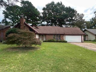 4556 TROUT VALLEY DR, Memphis, TN 38141