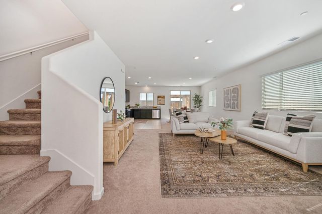 12762 Scholarly Way, Rancho Cordova, CA 95742
