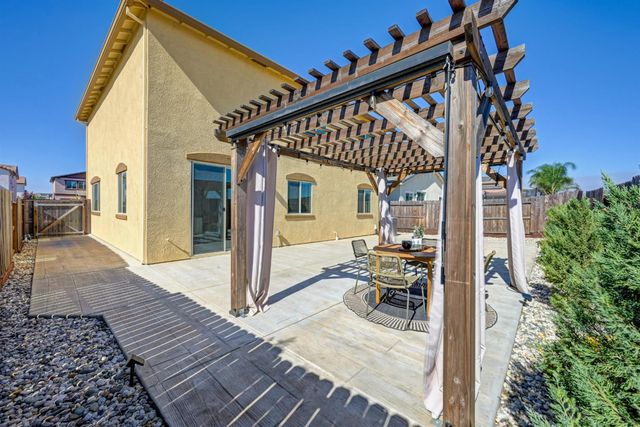 12762 Scholarly Way, Rancho Cordova, CA 95742