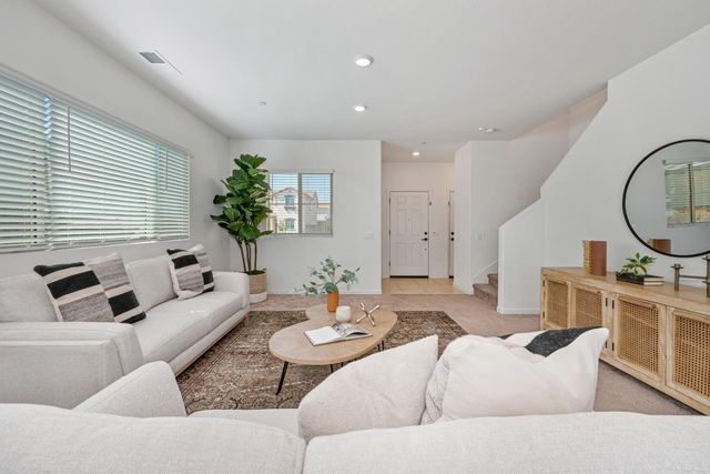 12762 Scholarly Way, Rancho Cordova, CA 95742