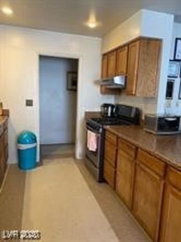 220 Shadow Lane, Las Vegas, NV 89106