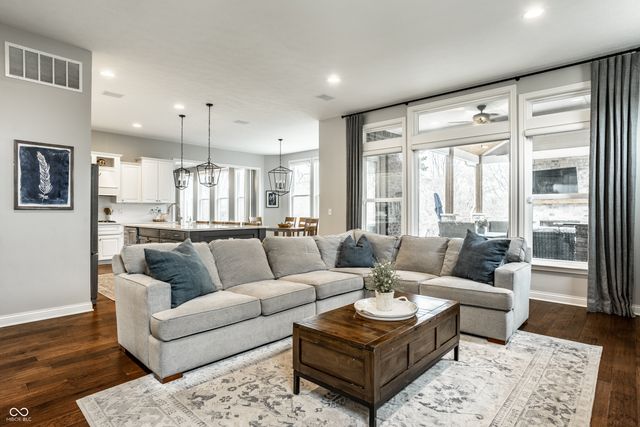 3800 Abney Point Drive, Zionsville, IN 46077