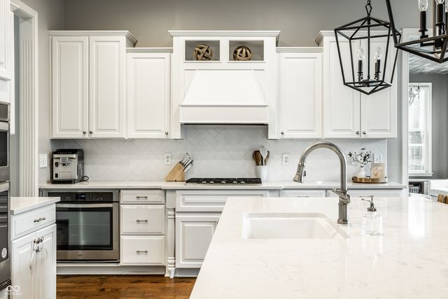 3800 Abney Point Drive, Zionsville, IN 46077