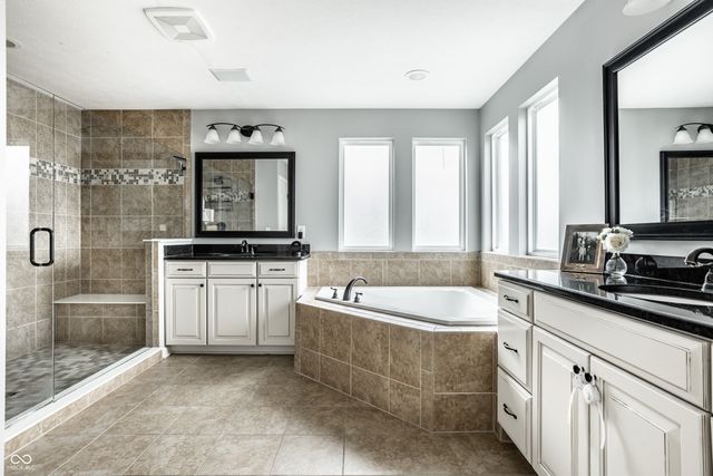 3800 Abney Point Drive, Zionsville, IN 46077