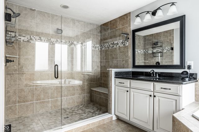 3800 Abney Point Drive, Zionsville, IN 46077