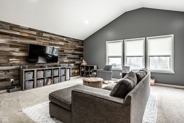 3800 Abney Point Drive, Zionsville, IN 46077