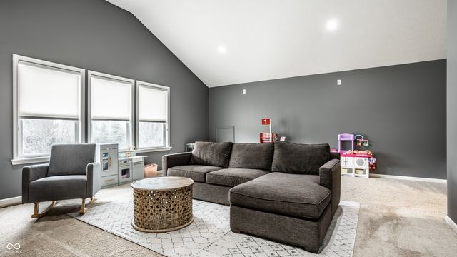 3800 Abney Point Drive, Zionsville, IN 46077