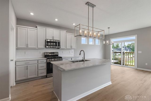 10 Annie Grove Lane, Springboro, OH 45066