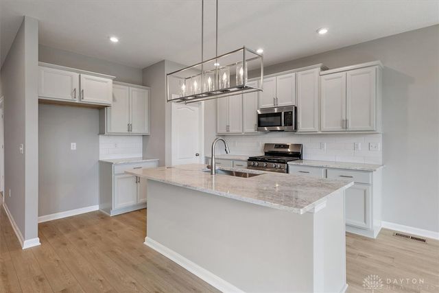 10 Annie Grove Lane, Springboro, OH 45066