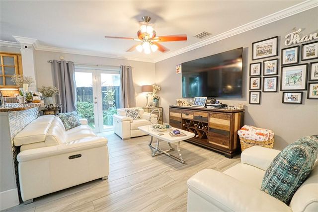 1039 NW 124th Ter, Sunrise, FL 33323