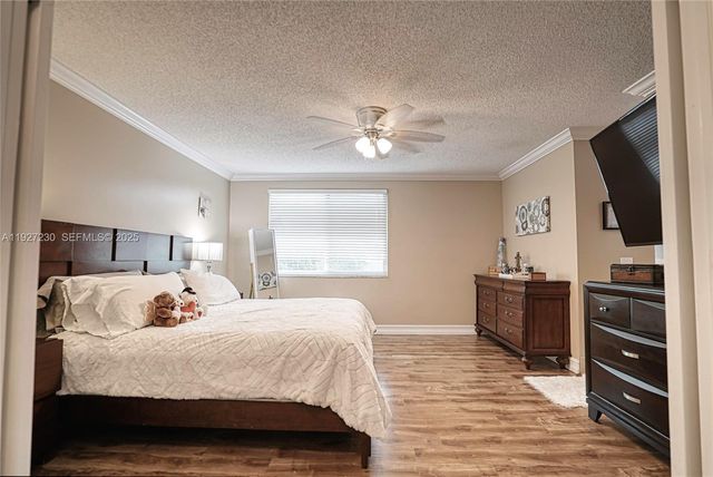 1039 NW 124th Ter, Sunrise, FL 33323