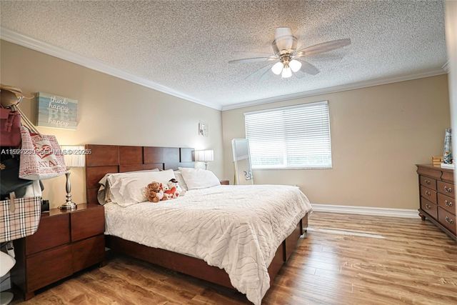 1039 NW 124th Ter, Sunrise, FL 33323