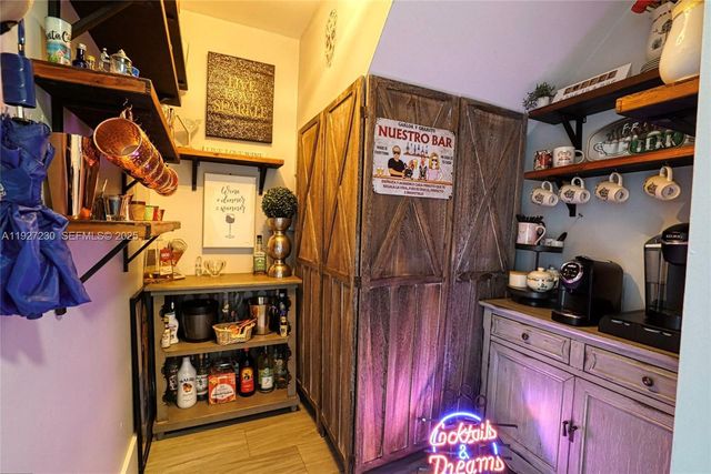 1039 NW 124th Ter, Sunrise, FL 33323