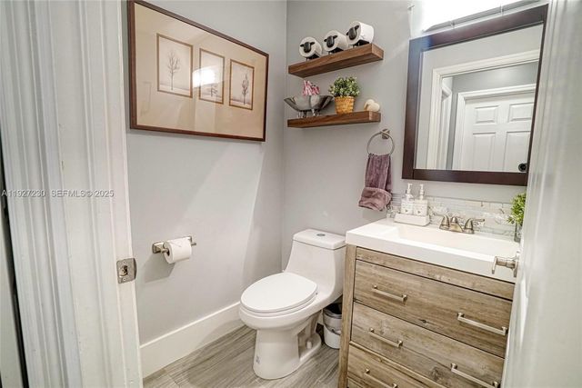 1039 NW 124th Ter, Sunrise, FL 33323