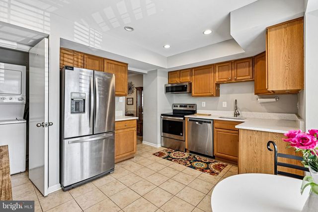 15582 TRAVERSER CT, Woodbridge, VA 22193