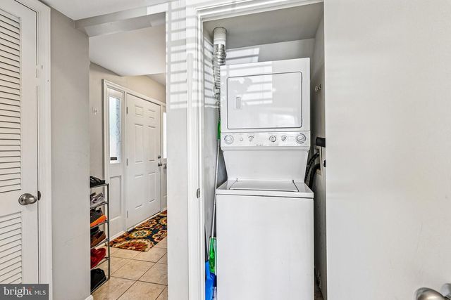 15582 TRAVERSER CT, Woodbridge, VA 22193