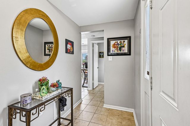 15582 TRAVERSER CT, Woodbridge, VA 22193