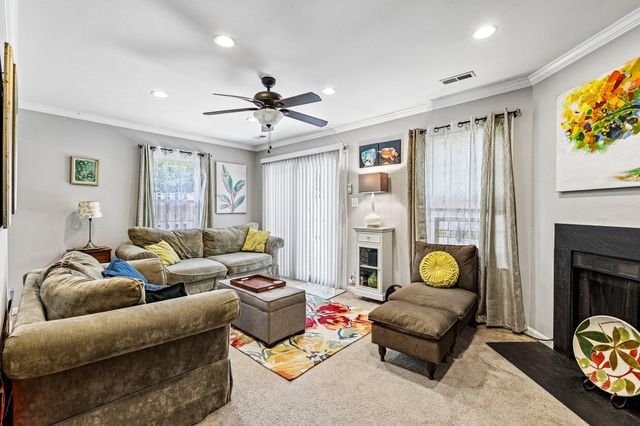 15582 TRAVERSER CT, Woodbridge, VA 22193