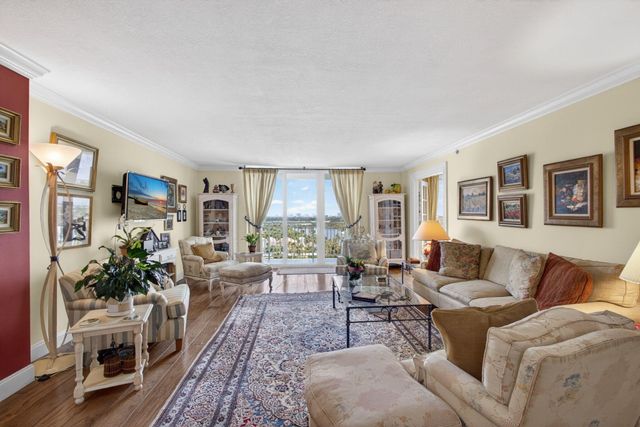 500 Ocean Drive E-11b, Juno Beach, FL 33408